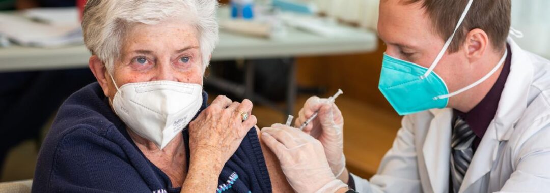 2880x1440 blog listing what vaccines do seniors need 0